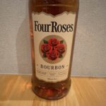 フォアローゼス　『薔薇のバーボン。香りと個性の異なる１０種の原酒をブレンドしたバランスの良い味わいが特徴』